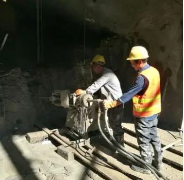 和平镇水下抗分散灌浆料特点 水下不分散注浆料介绍